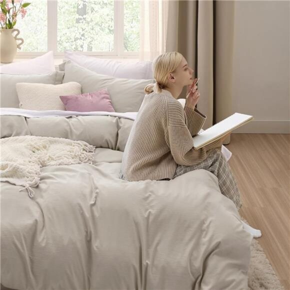 Bedsure Duvet Cover Queen Size - 3 Pieces Prewashed Extra Soft Bedding Set - Picture 3 of 7